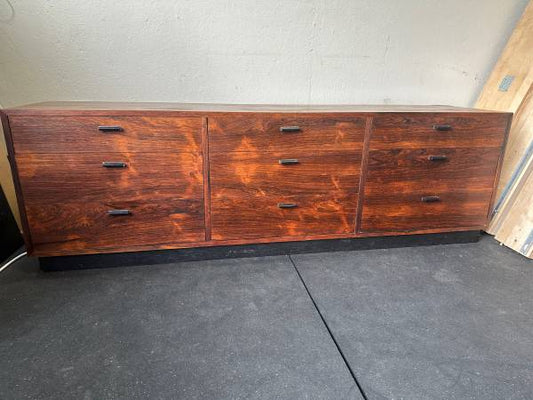 Vintage Mid Century Modern Rosewood Solid Wood Lowboy Credenza Dovetail 9-Drawer Console