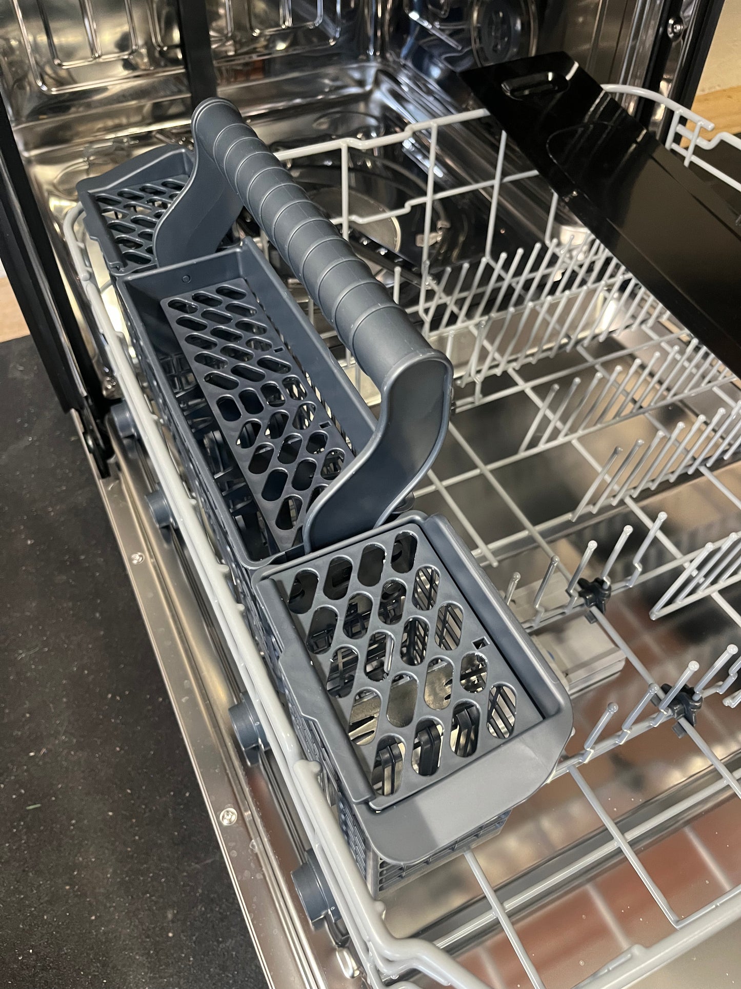 DW24XV Bertazzoni 24" Fully Integrated 48 dBA Dishwasher